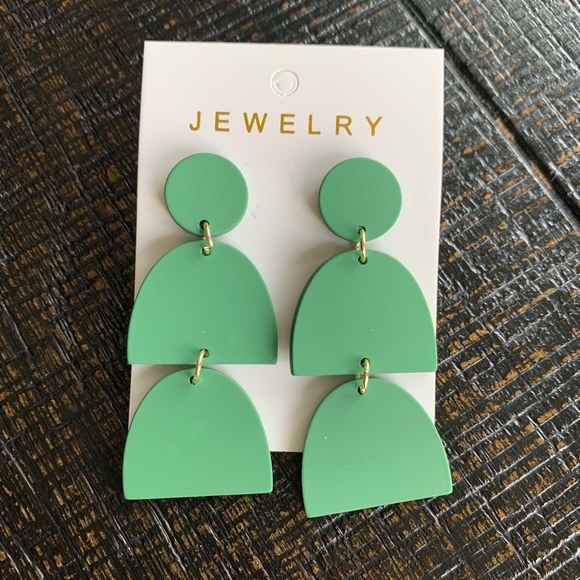 Jewelry - Earrings